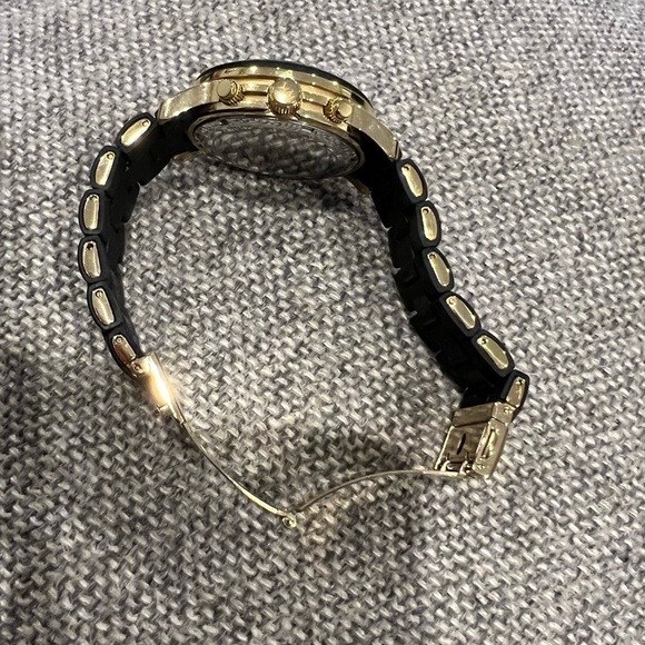 Michael Kors Black & Gold Watch - Picture 4 of 8